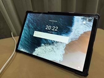 Планшет Lenovo Tab M10