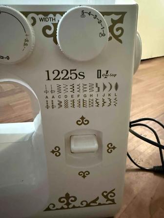 Продам швейную машинку