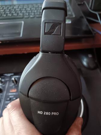 Наушники Sennheiser HD 280 Pro черный