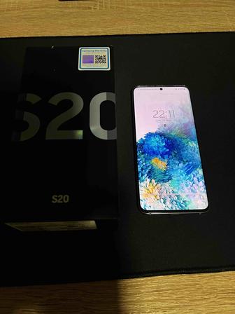 Продам Samsung s20