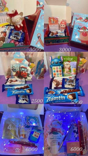 Набор из сладостей и игрушек