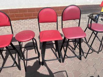 Продам стулья барные