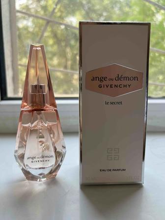 Парфюм женский. Ange ou demon. GIVENCHY. le secret