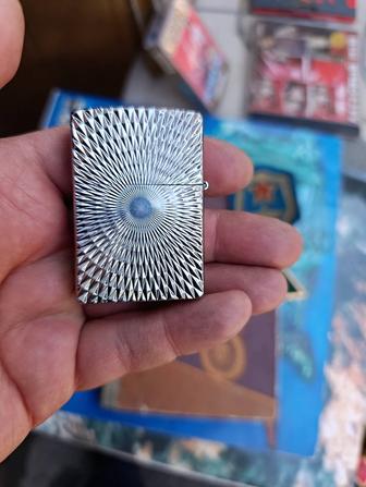 Финтибобельная зажигалка классная