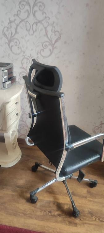 Продам кресло на колесах