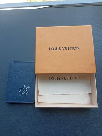 Louis Vuitton кошелек