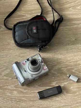 Продам винтажный цифровой фотоаппарат Canon PowerShot A520