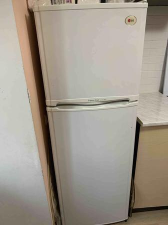 Холодильник LG