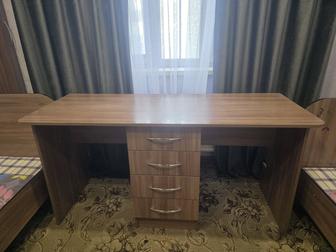 Продам стол
