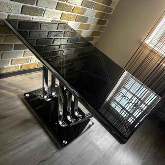 Стол стеклянный