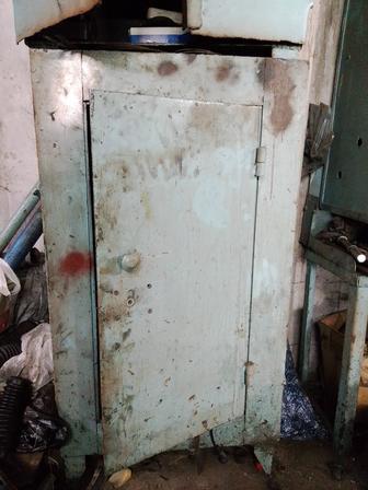 Продам сейф