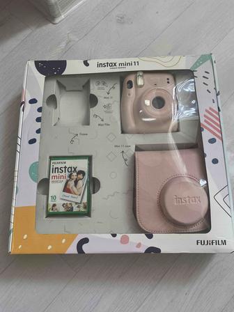 Продам instax mini 11