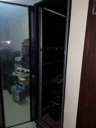 Серверный шкаф продам