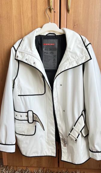 Продам Куртку Prada оригинал