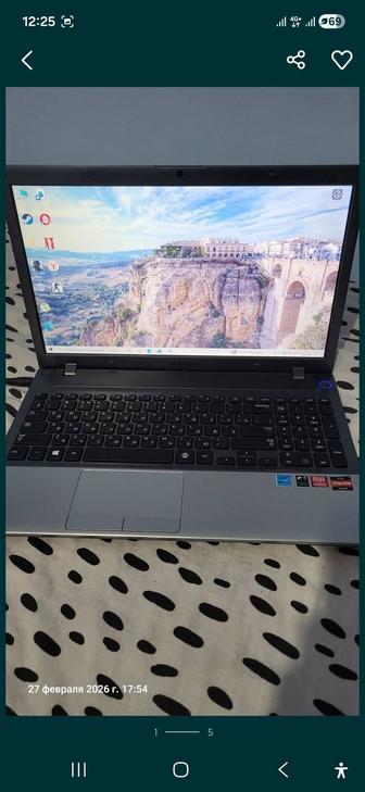 Ноутбук Samsung