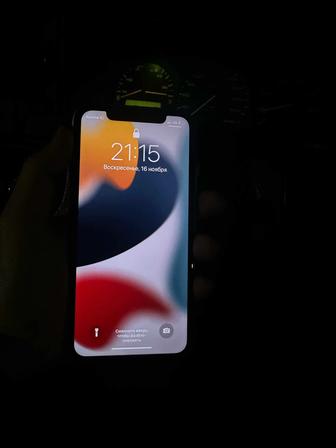 Продам айфон 11