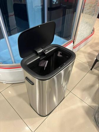 Ведра с сенсорным открыванием