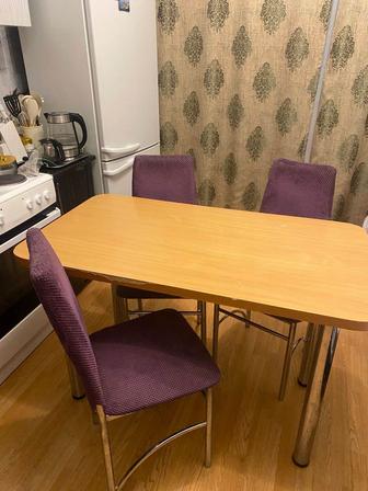 Продаю стол и стулья