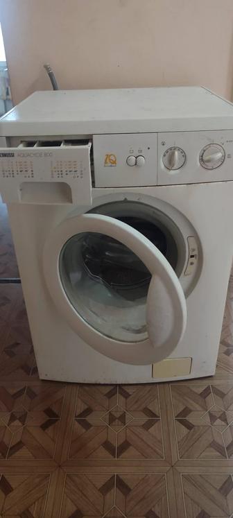 Стиральная машинка Zanussi Aquacycle 800