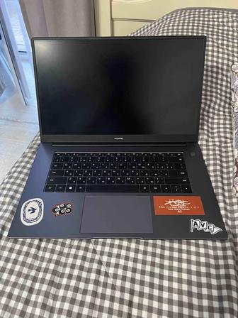 продам MateBook D15