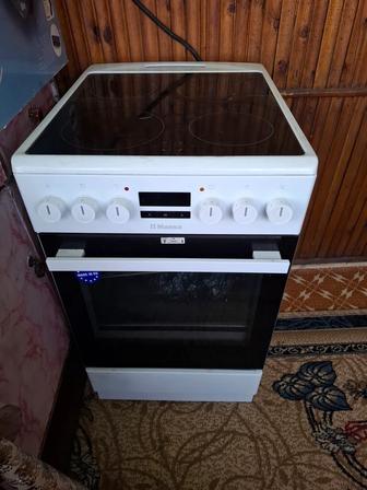 Продаю газовую плиту
