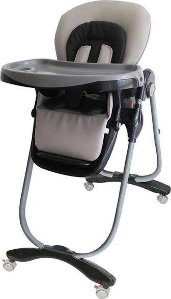 Детский столик