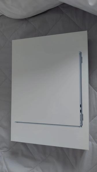 Продам MacBook Air 13(M4, 16GB, 256 GB)
