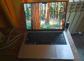Apple MacBook Pro 14 2023 14.2 / 18 Гб / SSD 512 Гб
