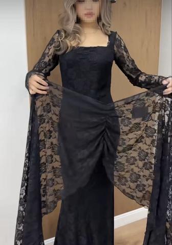 Платье в отличном состоянии, надевалось 1 раз