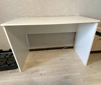 Продам стол компьютерный