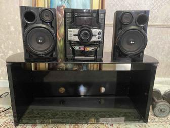 Музыкальный центр LG