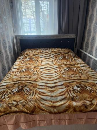 Спальный кровать