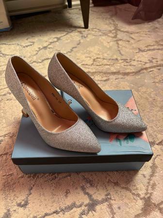 Женские туфли