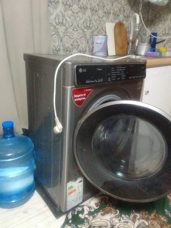 Стиральная машина хорошем состоянии