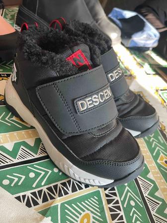 Кроссовки утепленные