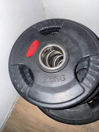 Гриф для штанги и блины резиновые 2.5 кг и 10кг