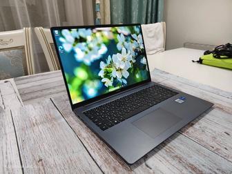 Huawei mate book D16 core i5 8GB Ram 512 GB SSD