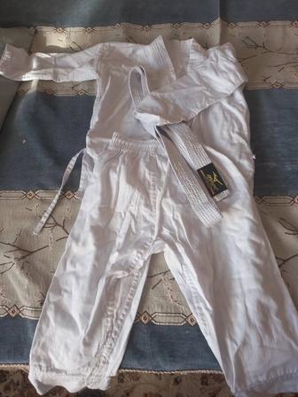 кимоно белый хб. на 4-5 лет