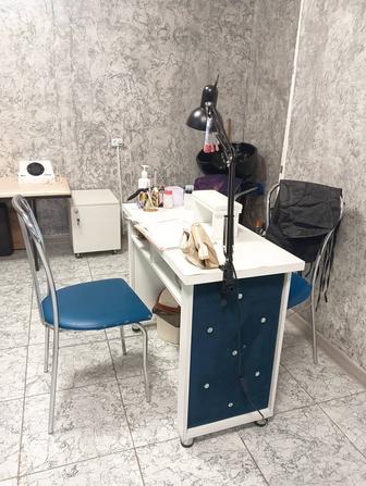 Маникюрный столик в аренду