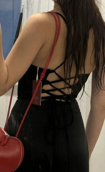 Длинное платье с открытой спиной,длина до пола