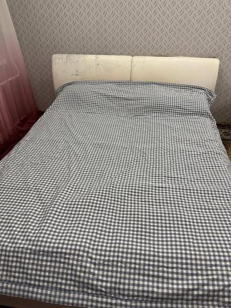 Продам двуспальную кровать 170 на 200 см