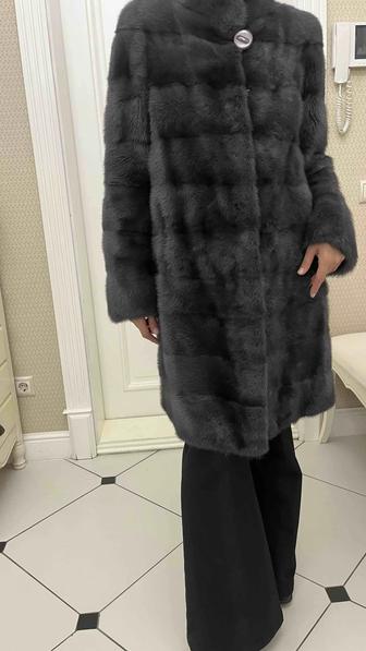 Продам норковую шубу