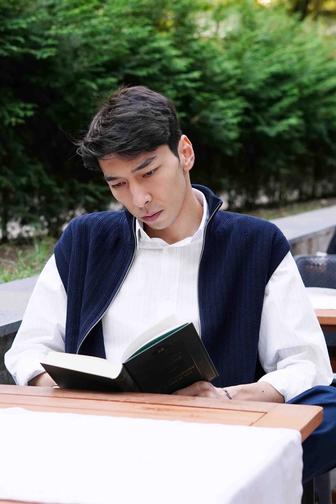 Диктор на казахском