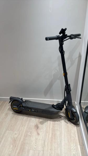 Электросамокат NineBot max G2 35km/h