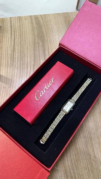 Женские часы