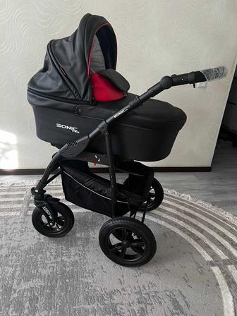 Продам коляску 3в1