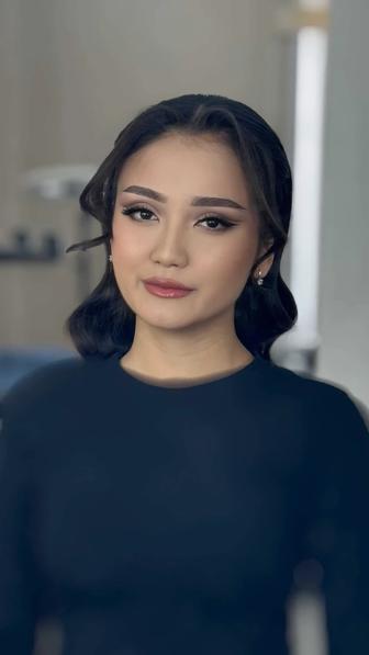 Макияж и прическа