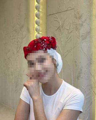 Тақия орамалымен