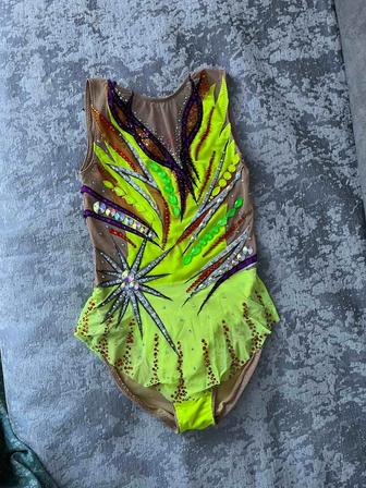 Продается купальник для художественной гимнастики 128-140