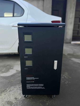 Стабилизатор напряжения Ресанта 30 000/3 (30кВт)